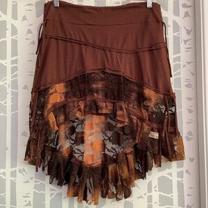 *NWT* FREE SPIRIT Brown High Lo Skirt with Tie Dye Lace Detail size Medium